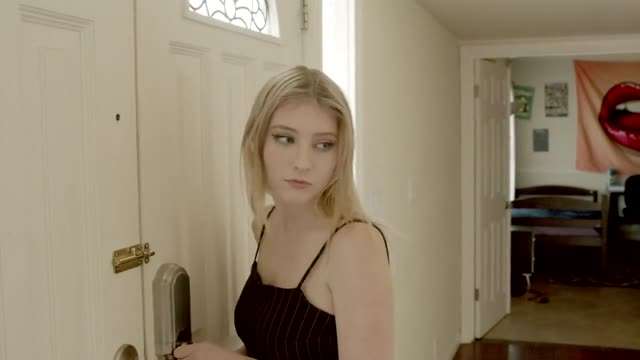 melodymarks女超人被氪石削弱后被暴揍强上海报剧照