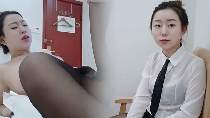 甜甜卖保险女郎强制用身体签单让你欲罢不能海报剧照