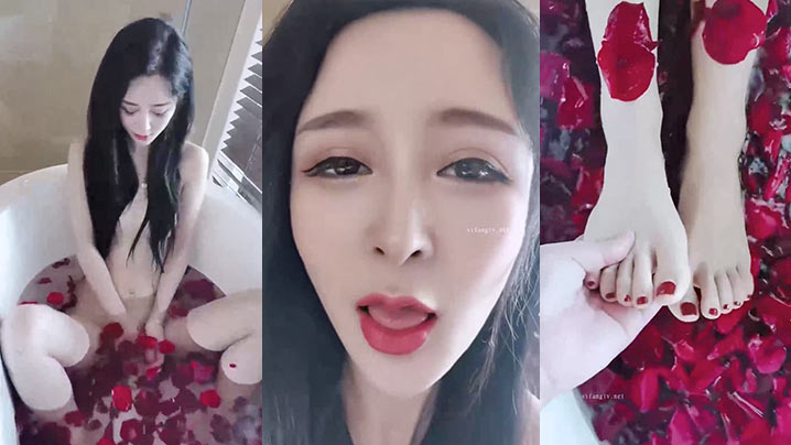 小姐姐穿着性感内衣在浪漫的沐浴海报剧照